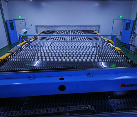 Goede prijs Transparantie Aluminosilicaat Ultra-dun glas substraat 0,25-2 mm De ultieme keuze voor transparantie behoeften online