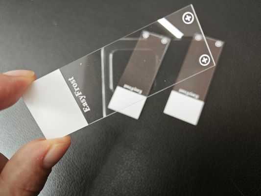 Goede prijs Ultrawit aluminium-silicaat Float Glass Substrate voor microscoopplaat 1,0 mm-1,2 mm Dikte DOL ≥500Mpa online
